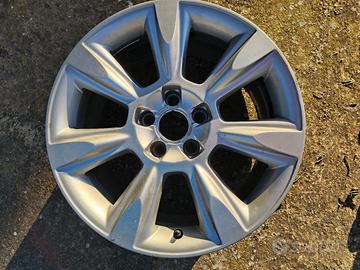 Cerchio in lega Audi Q3 - 8 x 17 - ET 26