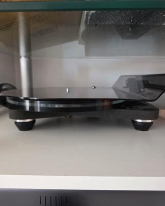 Giradischi Rega P8 con Rega Apheta 3
