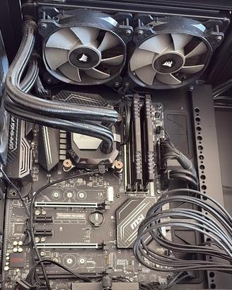 MSI Z270 Carbon Pro + i7 7700K + (2x8) GB DDR4 RGB