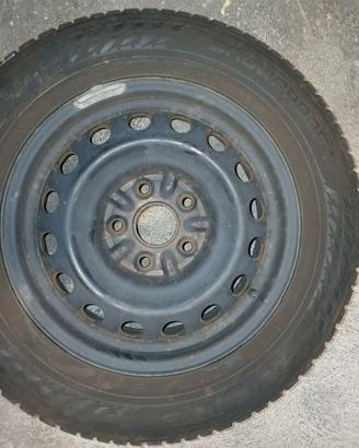 Pneumatici Ruote 195/65-15 Invernali Cerchio Toyot