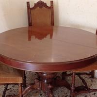 Tavolo rotondo con sedie legno massello