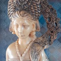 statua donna della fertilità 