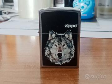Zippo WOLF NEON - anno 2011