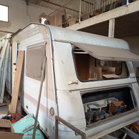 Roulotte con documentazione in regila