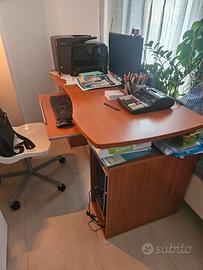 scrivania per pc