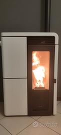 Stufa a pellet Ravelli