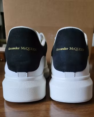 Alexander McQueen "Oversized" | Bianco / Nero