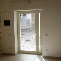 Castellana locale commerciale