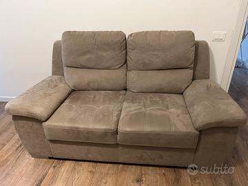 Divano due posti color tortora