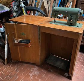 Macchina per cucire vintage BORLETTI
