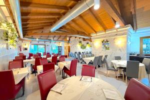 Attività / Licenza di 200 m² con 1 locale a Brughe