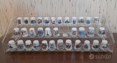 Espositore con ditali da collezione 