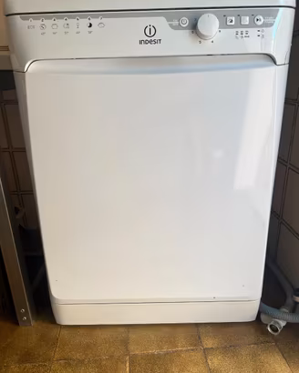 lavastoviglie Indesit DFP 27B1 A EU