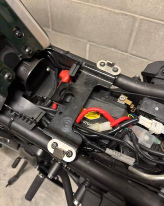 Gancio casco XSR 700