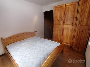 camera matrimoniale in abete stile montagna