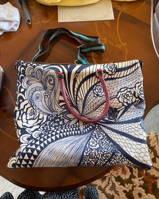 Borsa fantasia blu bianco rosso brand “Gabs”