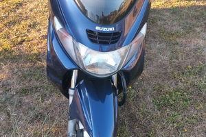 Suzuki burgman 250