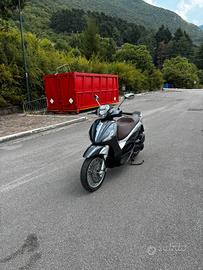 Beverly 300 ABS/ASR