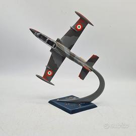 Aereomodello alluminio Aermacchi MB-339 Pan