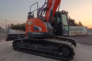 Escavatore Doosan dx 235 lcr girosagoma con lama d