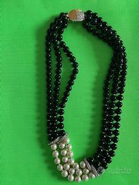 Collana – girocollo a tre fili di perle