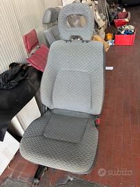 Mitzubishi Pajero gla sedile anterione