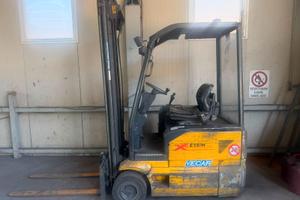 Carrello elevatore elettrico