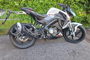 KEEWAY RKF 125cc NAKED LIQUID COOLED WHITE