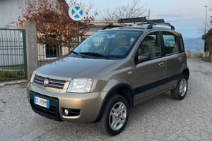 FIAT PANDA 1.3 JTD 4x4 - GANCIO TRAINO