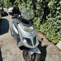 Kymco Dink 200i