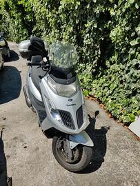 Kymco Dink 200i