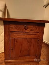 comodini arte povera in legno