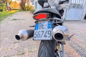 Ducati Monster 600 cc del 2001