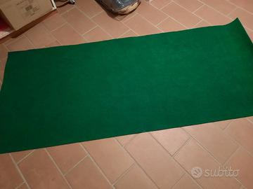 TAPPETO VERDE IN PLASTICA