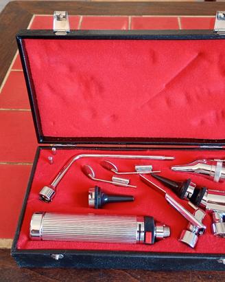 set diagnostico per otoscopio e oftalmoscopio 
