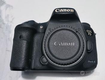 CANON 7D MARK II + battery grip