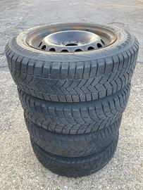 N.4 cerchi e gomme invernali per Fiat Panda.