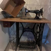 Macchina da cucire d’epoca