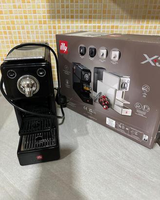 Macchina caffe Illy