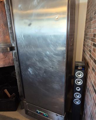 armadio refrigerato 