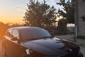 BMW SERIE 1 2005 neopatentati