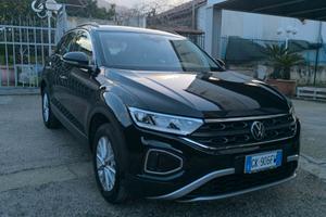 Volkswagen t-roc anno2022 diesel 2000cc 150cv