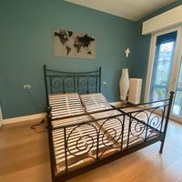 Letto Ikea con reti a doghe elttriche