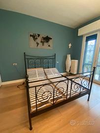 Letto Ikea con reti a doghe elttriche