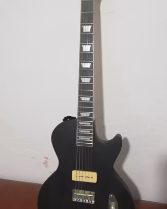Chitarra elettrica Les Paul style P90