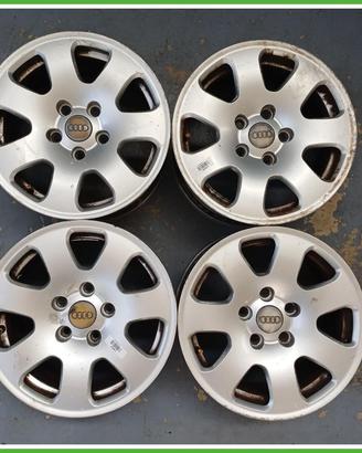 Cerchio Singolo in Lega Audi A4 8E5 Avant 15