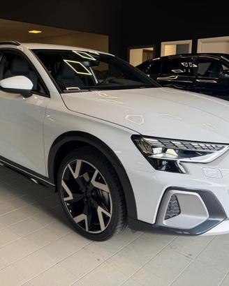 AUDI A3 4ª serie A3 allstreet 35 TFSI S tronic...
