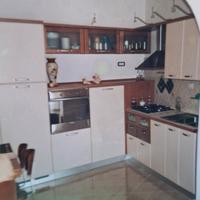 Cucina ad Angolo Elegante - Colore Panna e Legno C