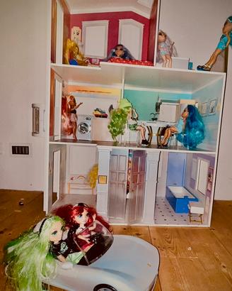 Casa delle bambile Rainbow High Townhouse