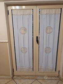 pannelli tende puro lino e uncinetto 